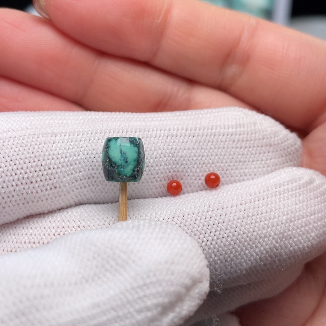 南红玛瑙未镶嵌珠宝奇石