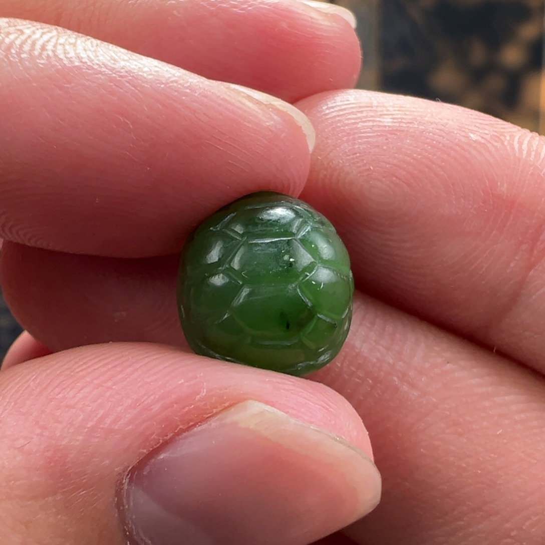 手串未镶嵌和田玉卡12mm碧玉龟甲