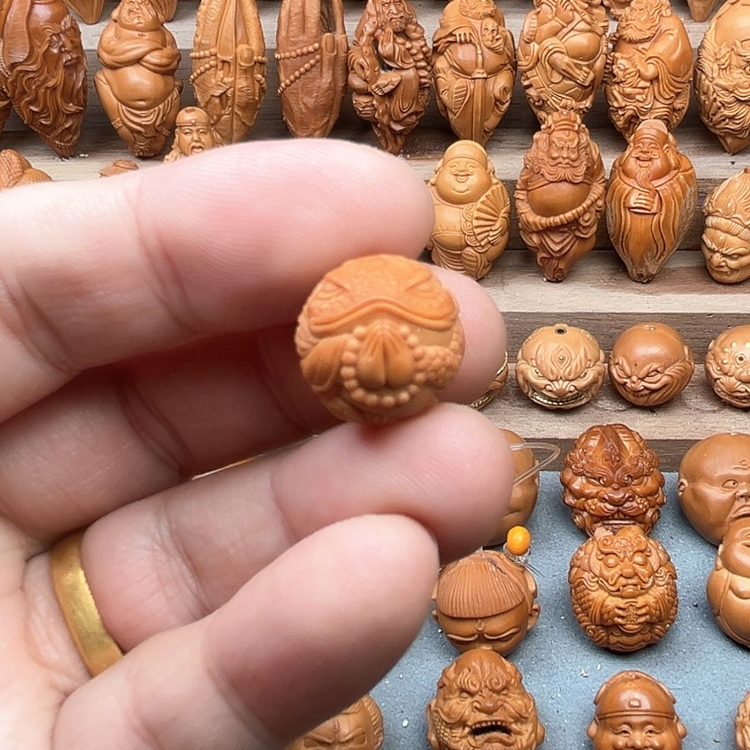 猴头核桃吊坠16金蟾