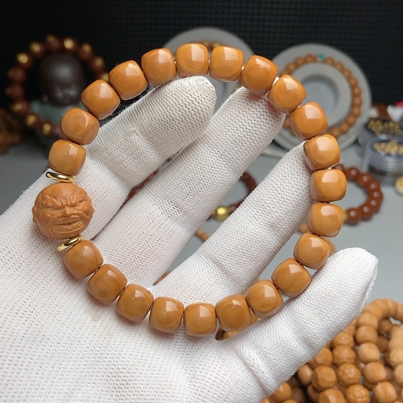 【闪购商品】猴头核桃吊坠六方