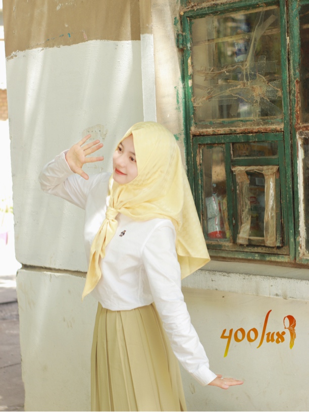 简约棋盘格三角巾