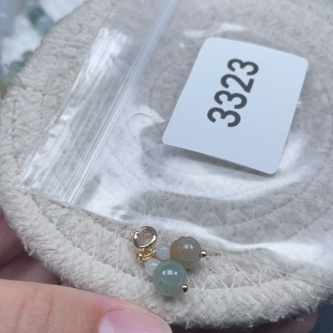 翡翠未镶嵌颈饰天然A货缅甸翡翠