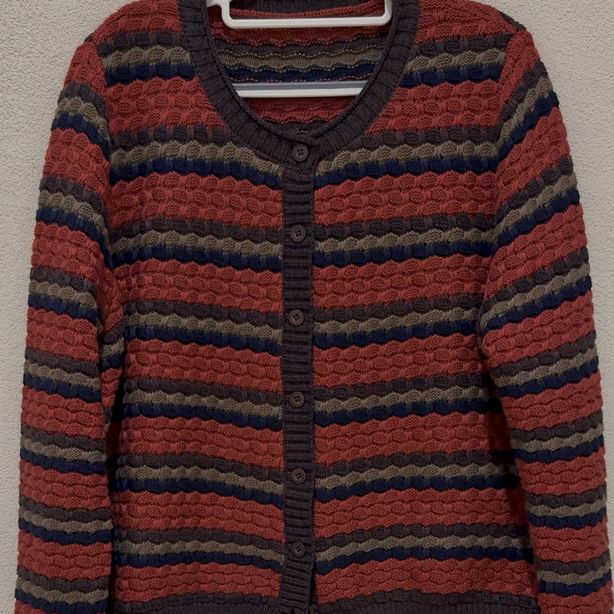 早春新款复古港风圆领长袖条纹厚款针织开衫女百搭休闲上衣