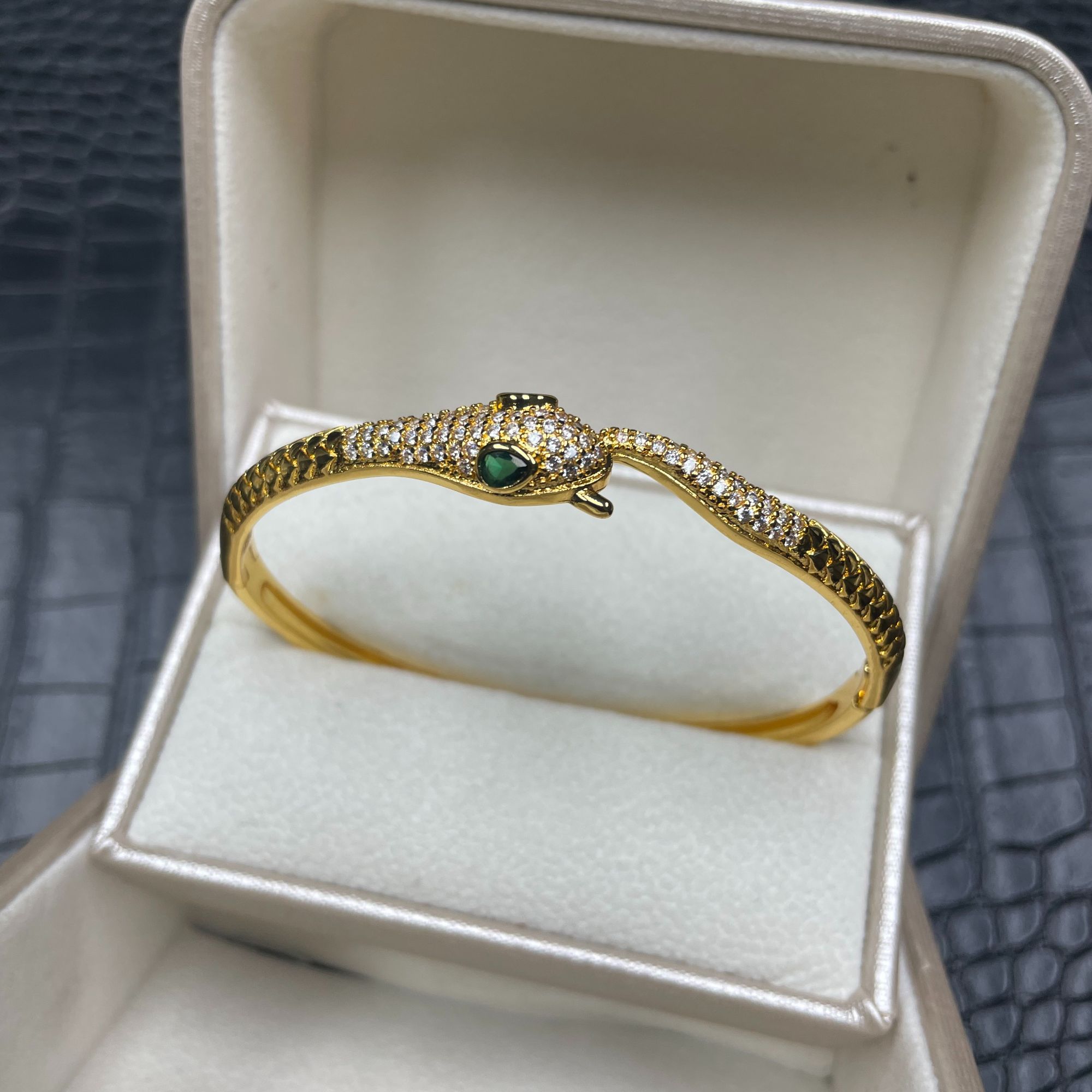 非金属珐琅手镯 非金属珐琅手镯 收藏级轻奢时尚手镯S0221