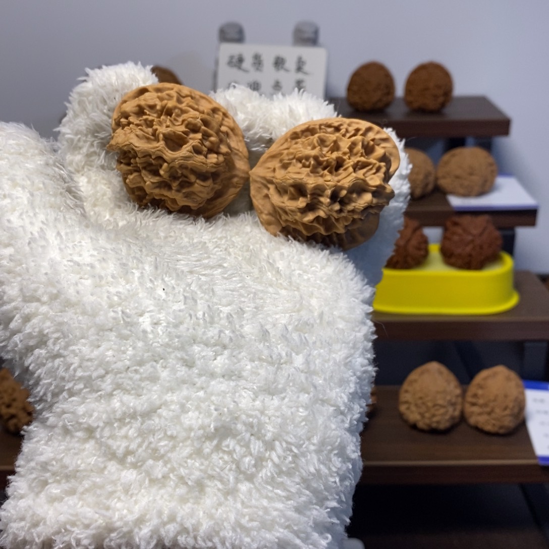 桃核吊坠全品天使