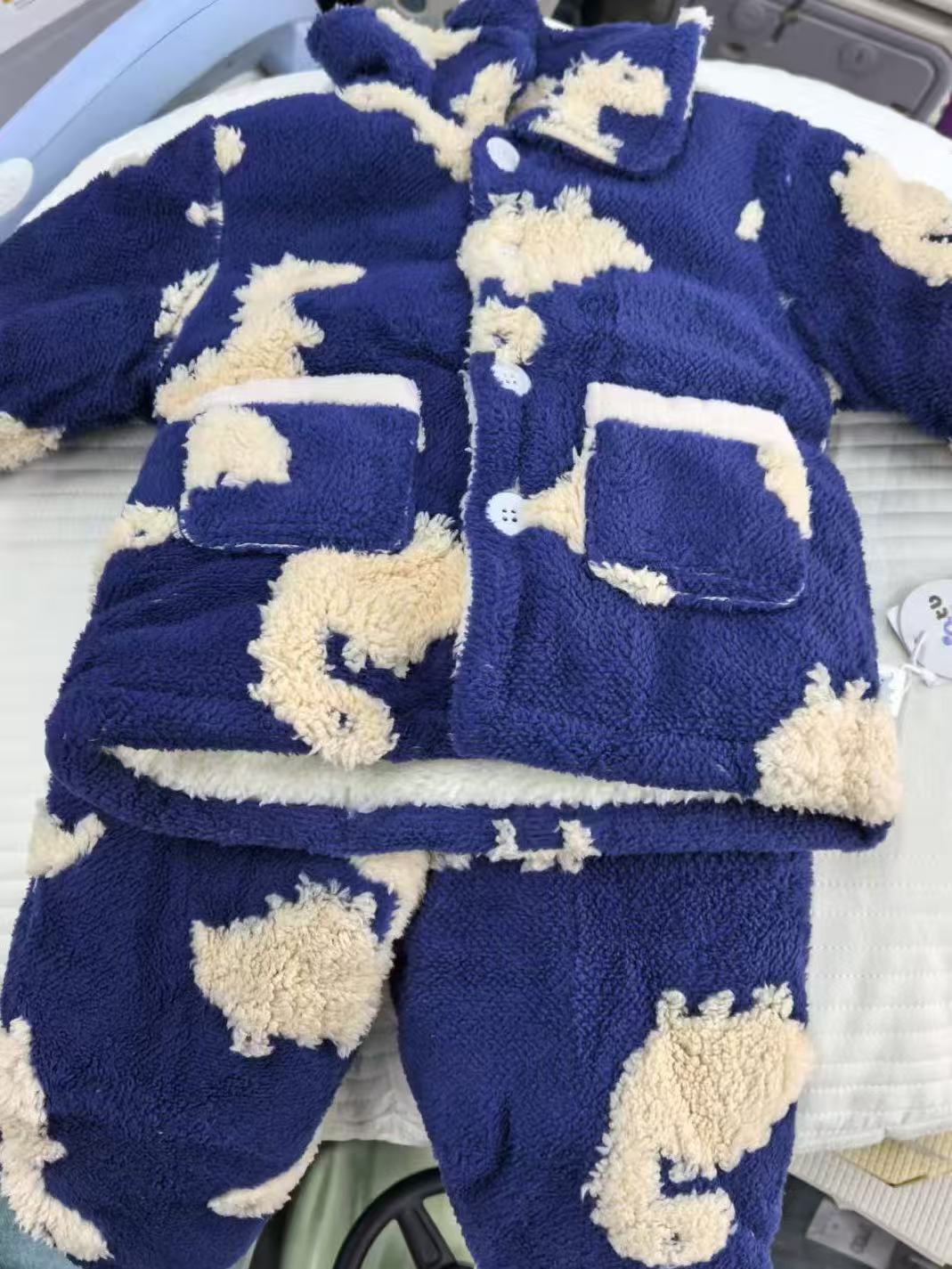 防撞条 XT宝贝珊瑚绒恐龙家居服