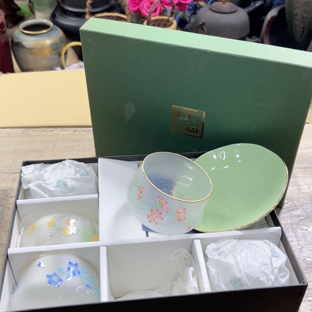 瓷片陶瓷的发展和艺术成就都