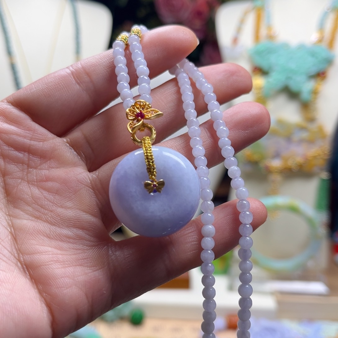 翡翠颈饰未镶嵌天然翡翠