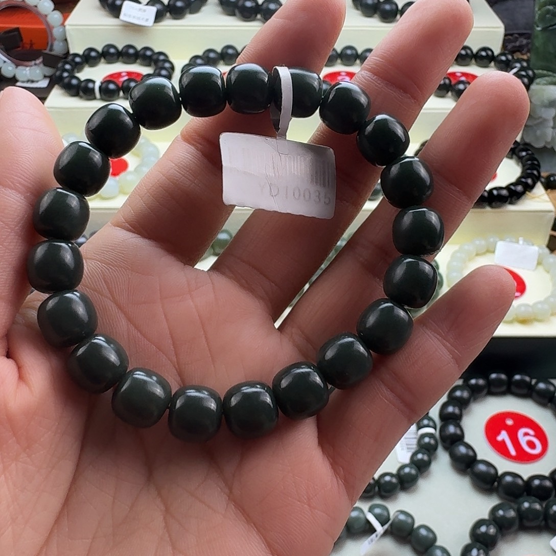 和田玉未镶嵌手串