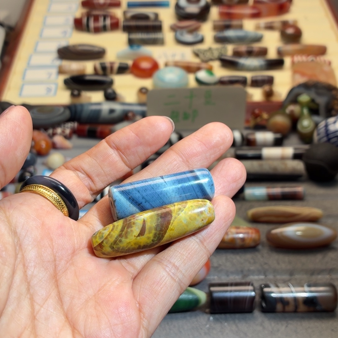 熊***重玛瑙/玉髓合金颈饰