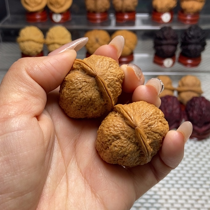 文玩核桃把件47呱呱来财