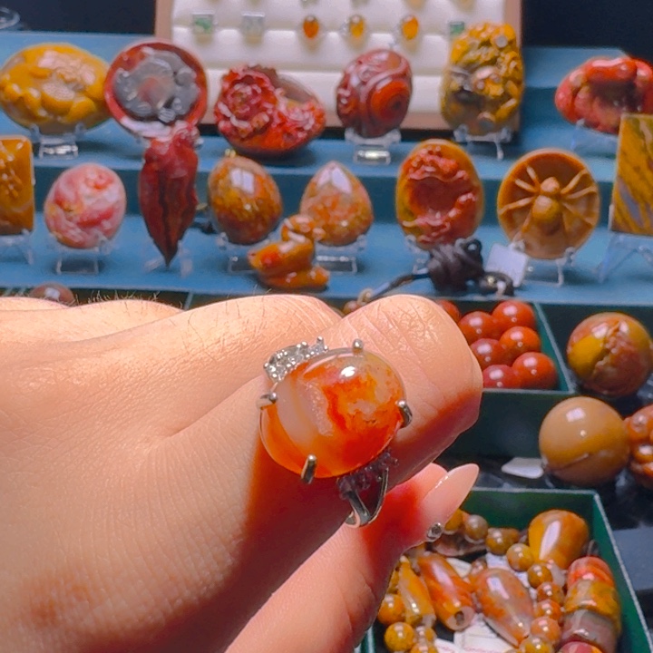 玛瑙/玉髓颈饰未镶嵌