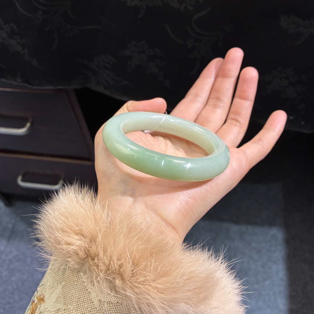 和田玉新疆老料且末蓝带翠53