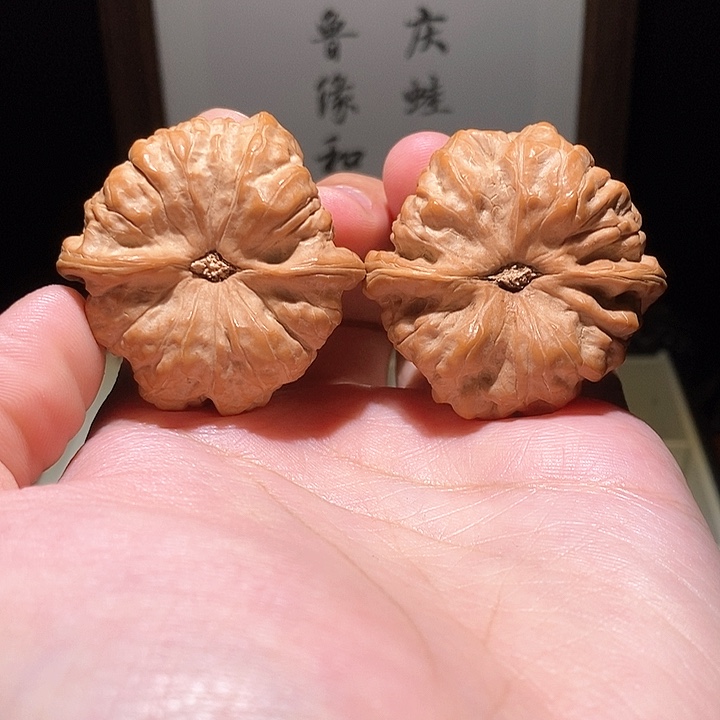 核桃把件熊**?蛤蟆头核桃