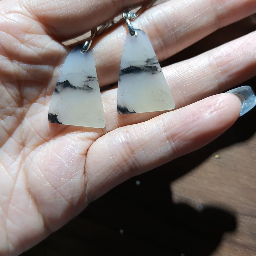 和田玉耳饰未镶嵌