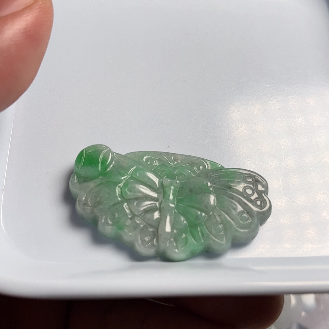 翡翠颈饰未镶嵌天然翡翠吊坠项链