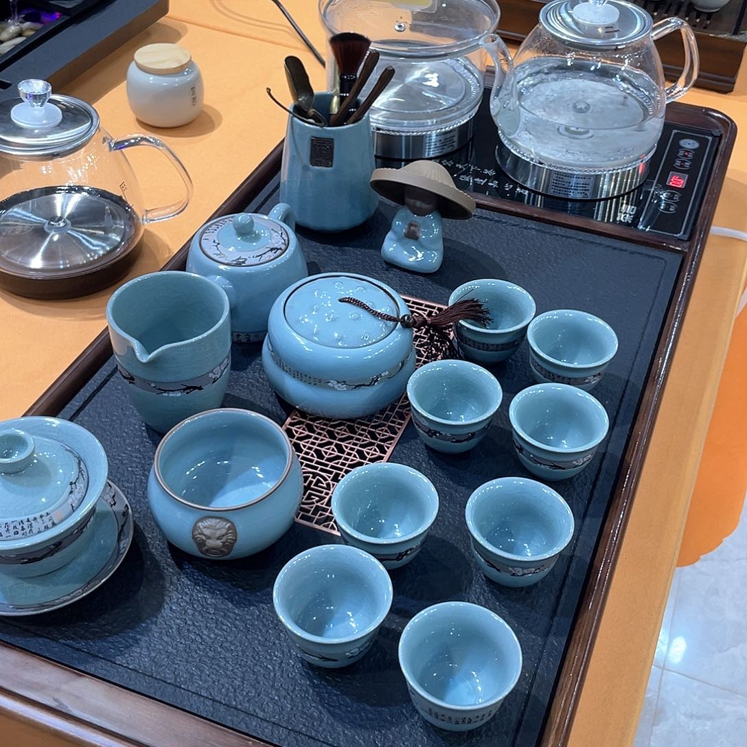 茶盘茶盘茶杯茶杯茶杯茶