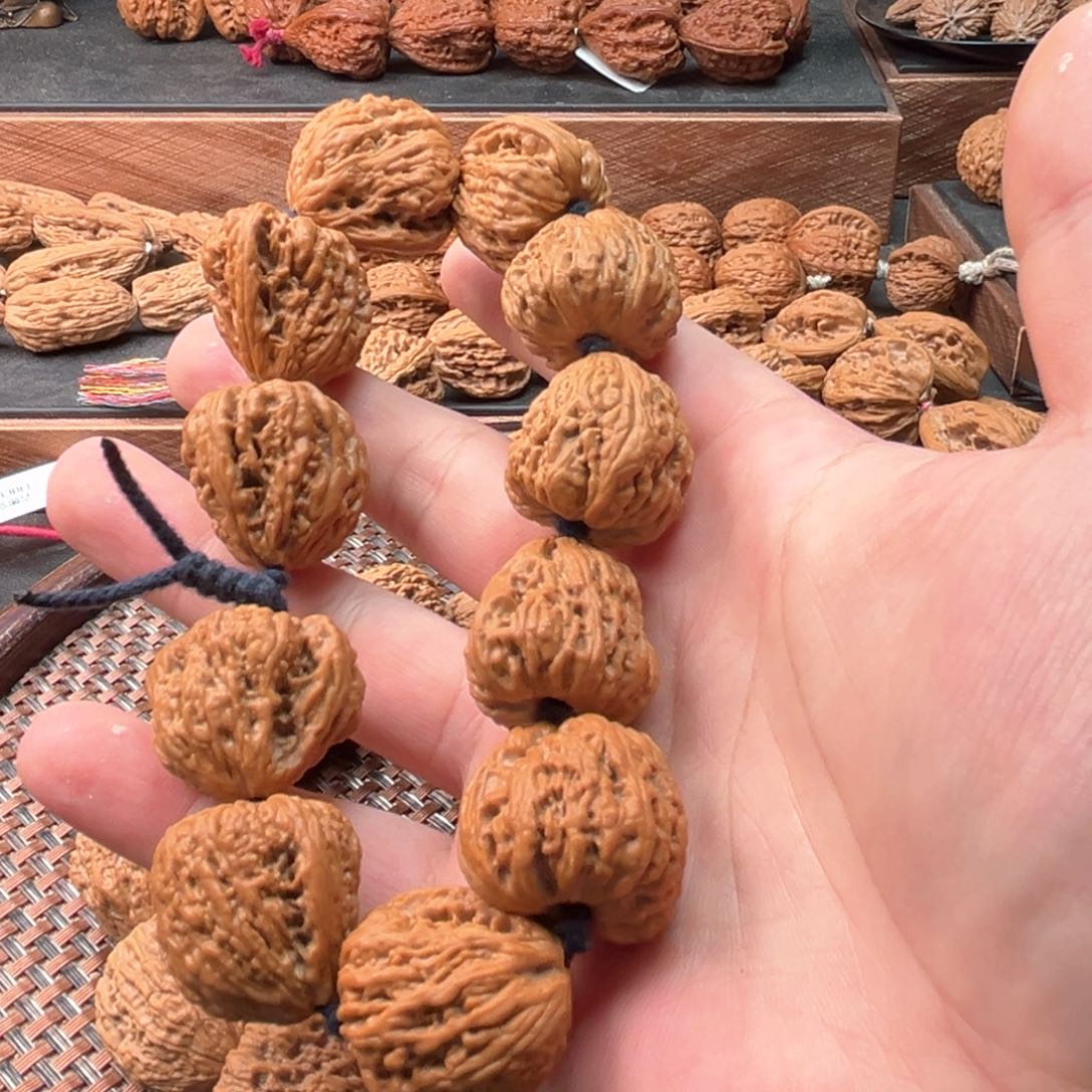 手串文玩核桃M****g