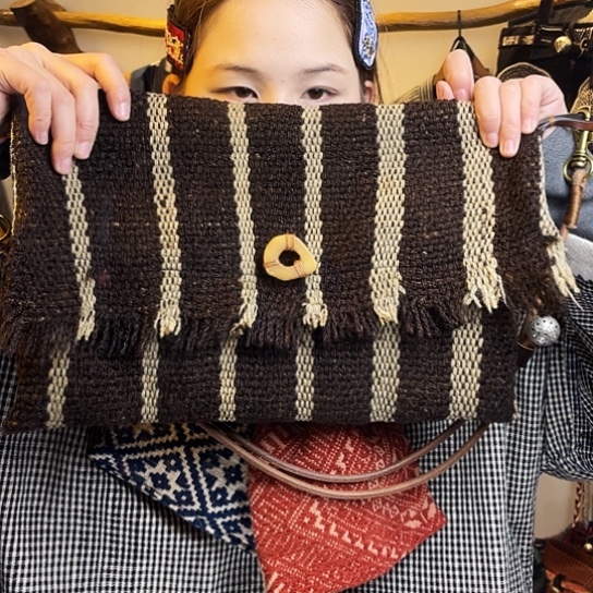 织绣手工制作包包