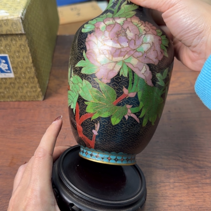 一个陶瓷物件哈哈哈哈