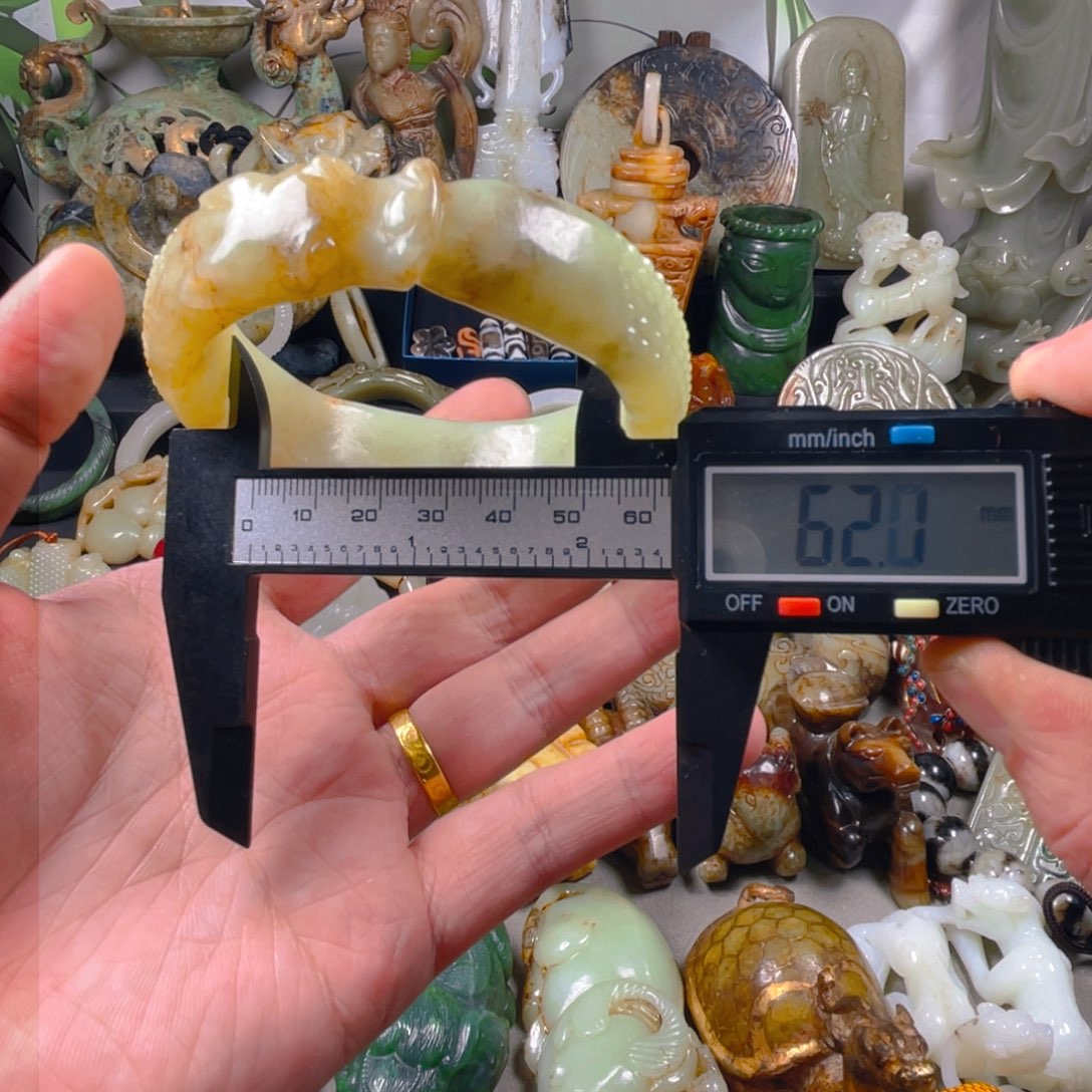 和田玉挂件未镶嵌44