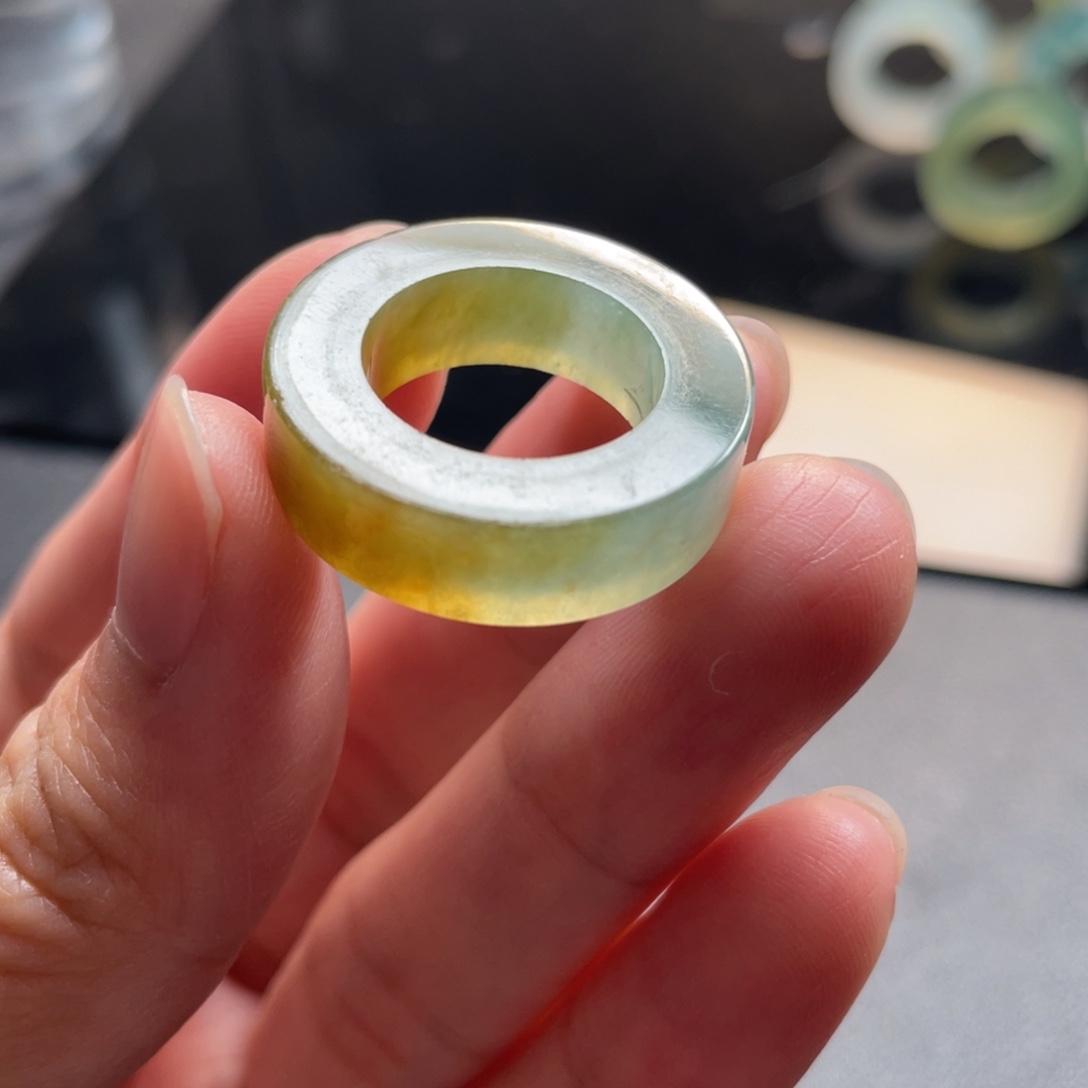 未镶嵌定制翡翠戒指