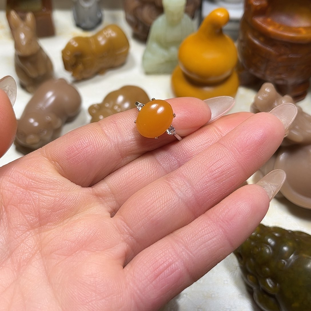 白玉菩提吊坠白玉菩提吊坠