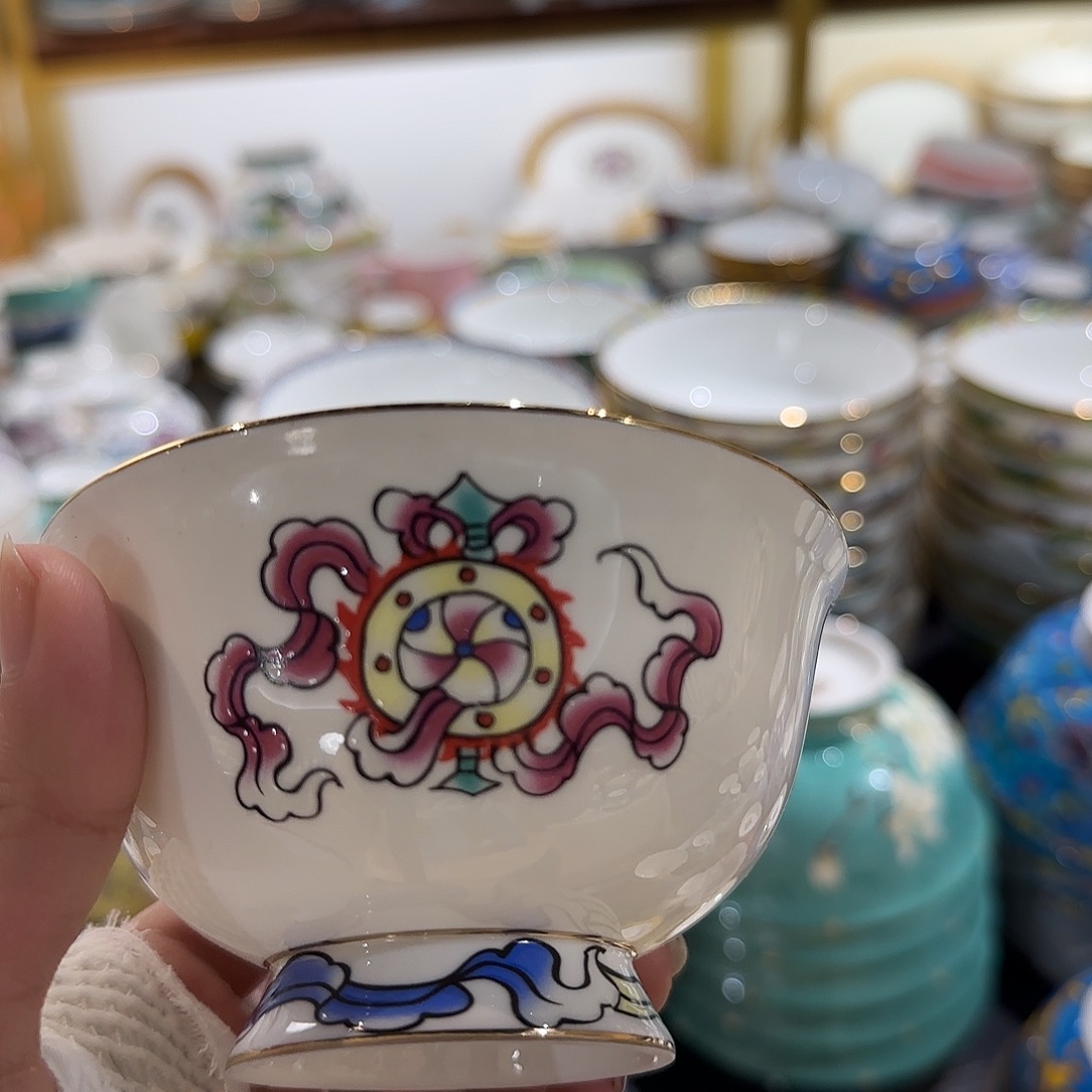 骨瓷珐琅彩工艺制作