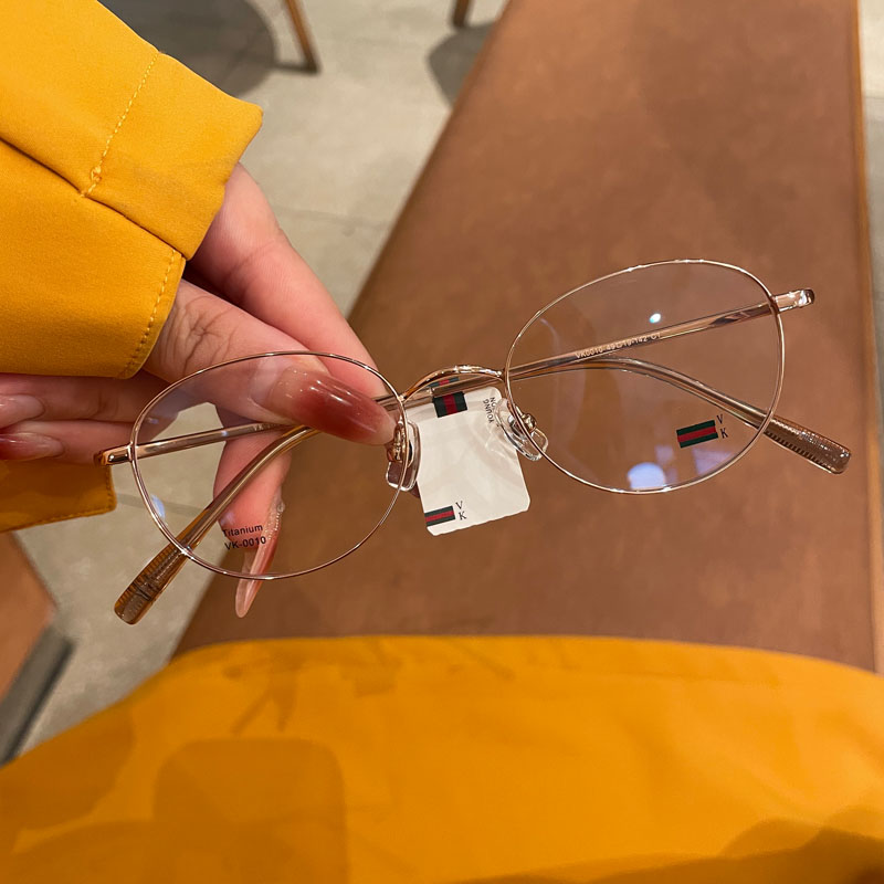 vK进口钛架张靓颖同款九万字近视眼镜素颜高级感椭圆小框复古镜架