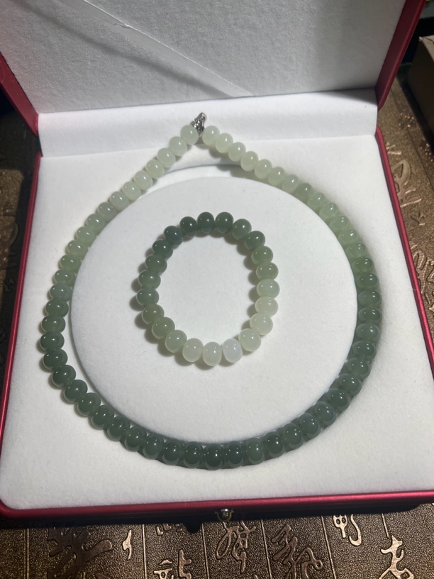 和田玉渐变套盒，高级又沉稳.绝美时尚