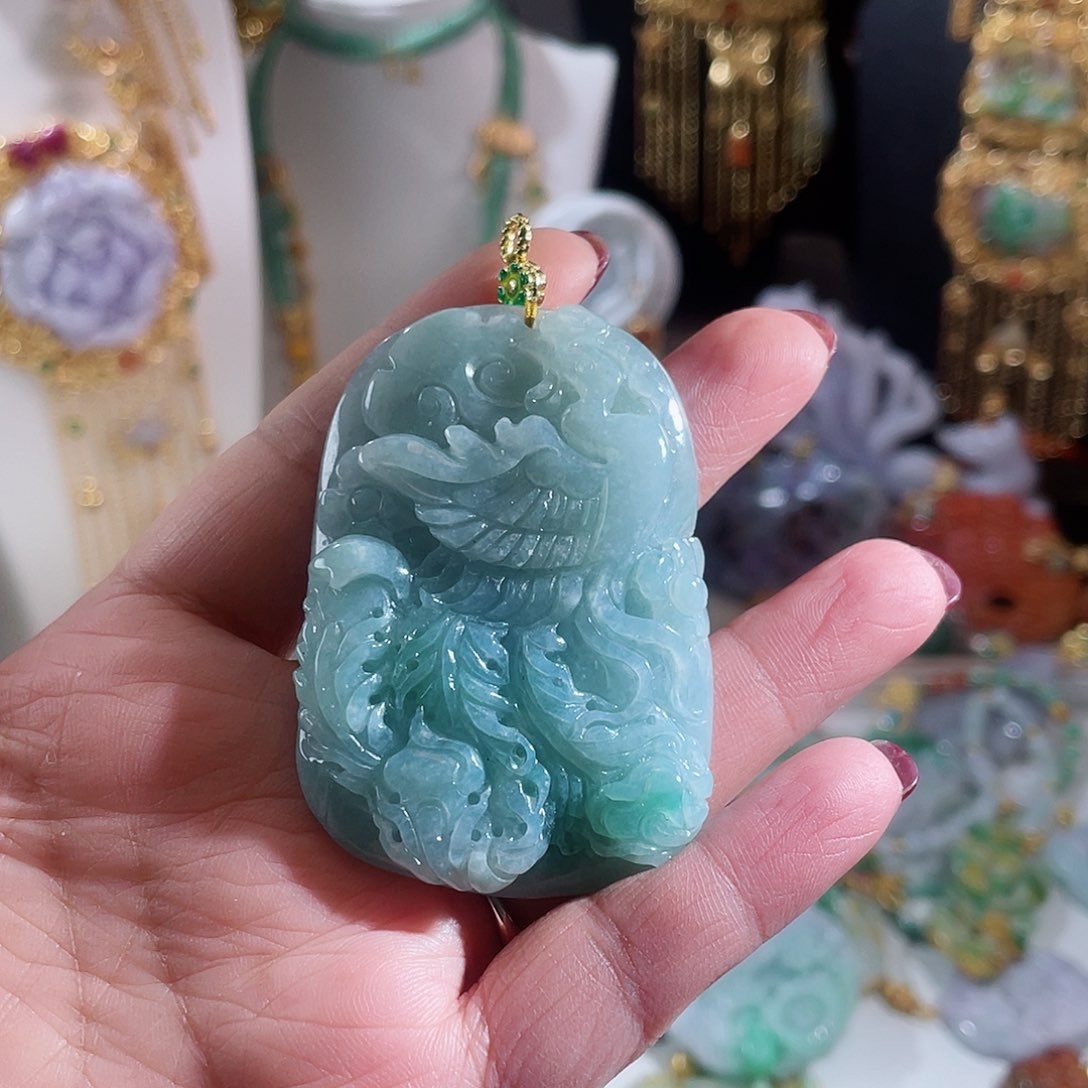 翡翠颈饰未镶嵌翡翠凤凰吊坠