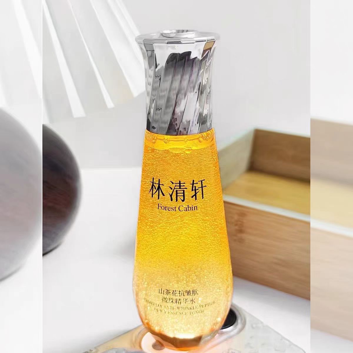 林清轩山茶花抗皱肽微珠紧致精华水保湿