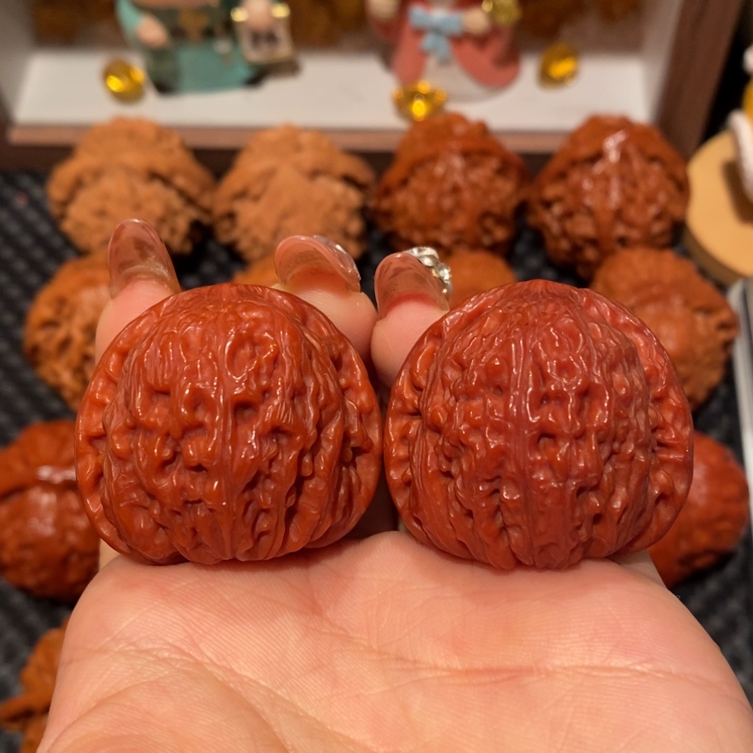 桃核吊坠36玉化泥鳅背，1097