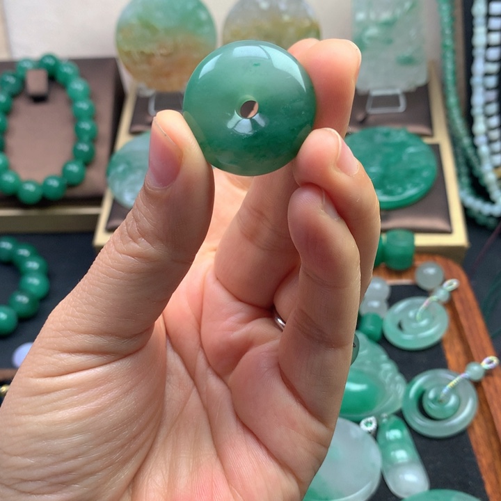 未镶嵌石英质玉珠宝半成品