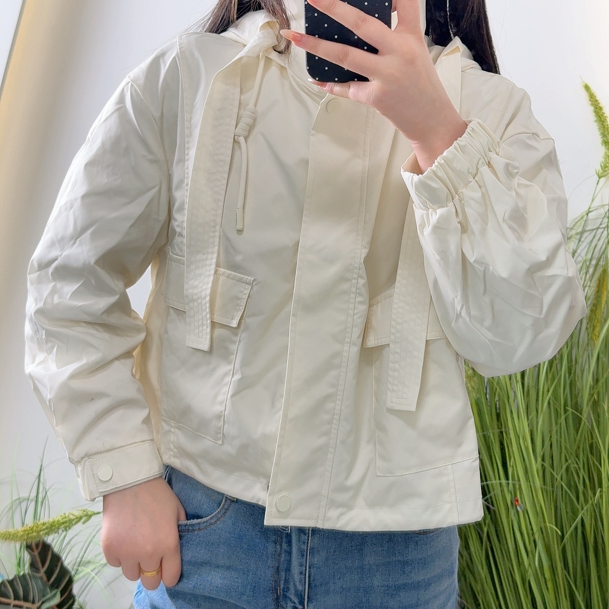 短款简约通勤纯色连帽女休闲春款防风可调节韩版秋季短外套