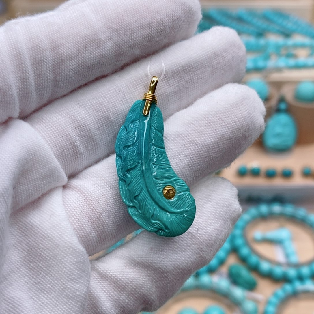 绿松石18K金镶嵌珠宝奇石