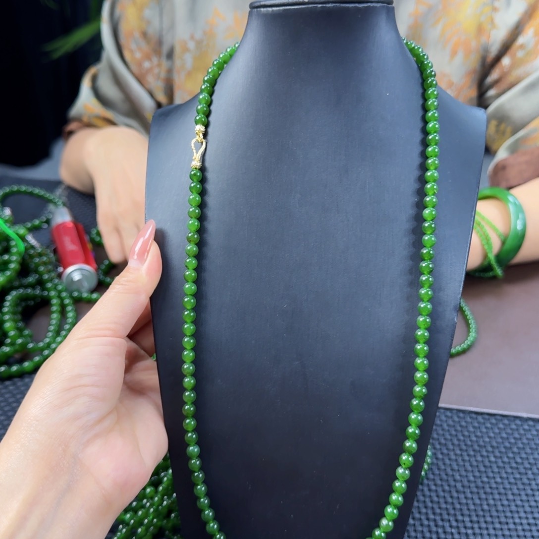 和田玉（碧玉）未镶嵌颈饰卡6