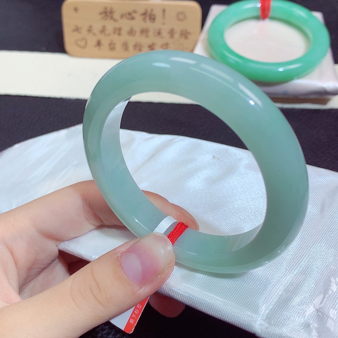 翡翠未镶嵌手镯1204