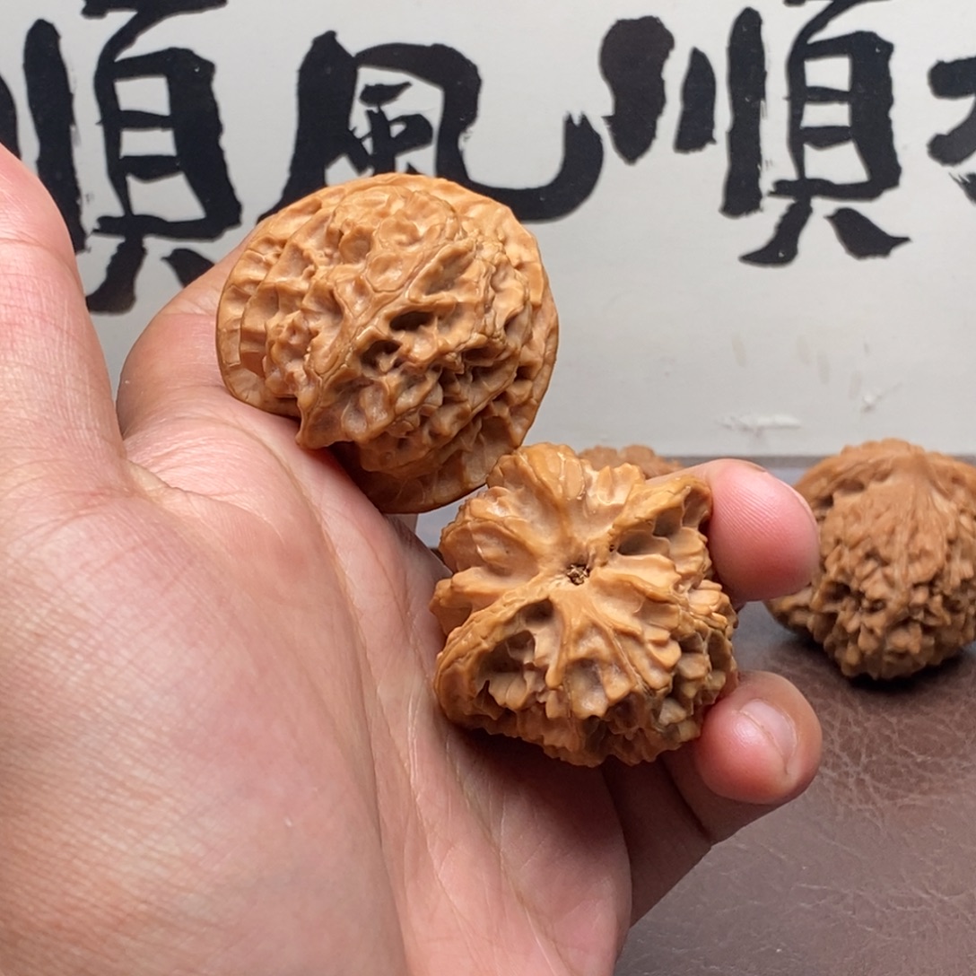文玩核桃吊坠全品苹果园精配39