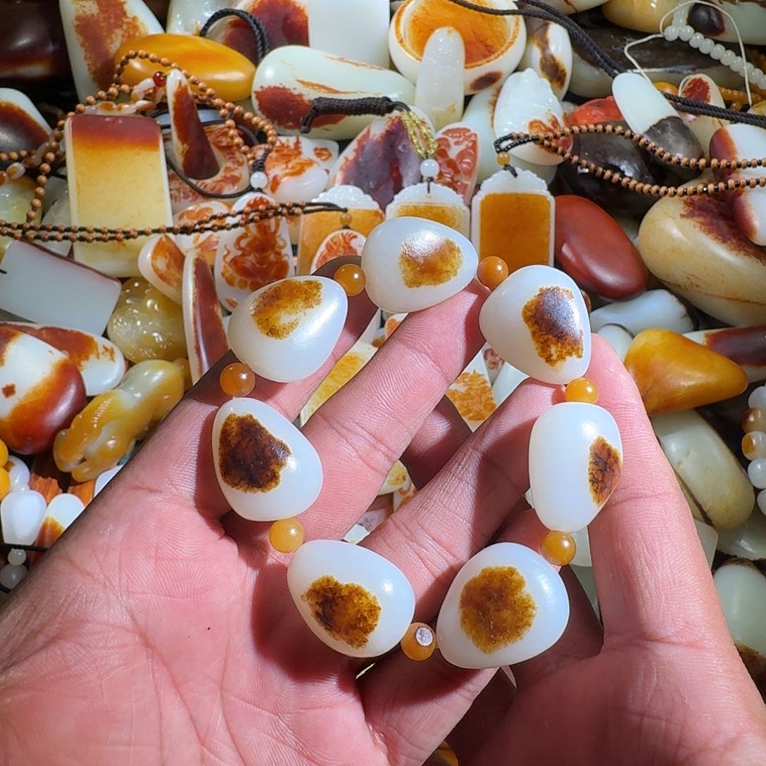 和田玉挂件未镶嵌