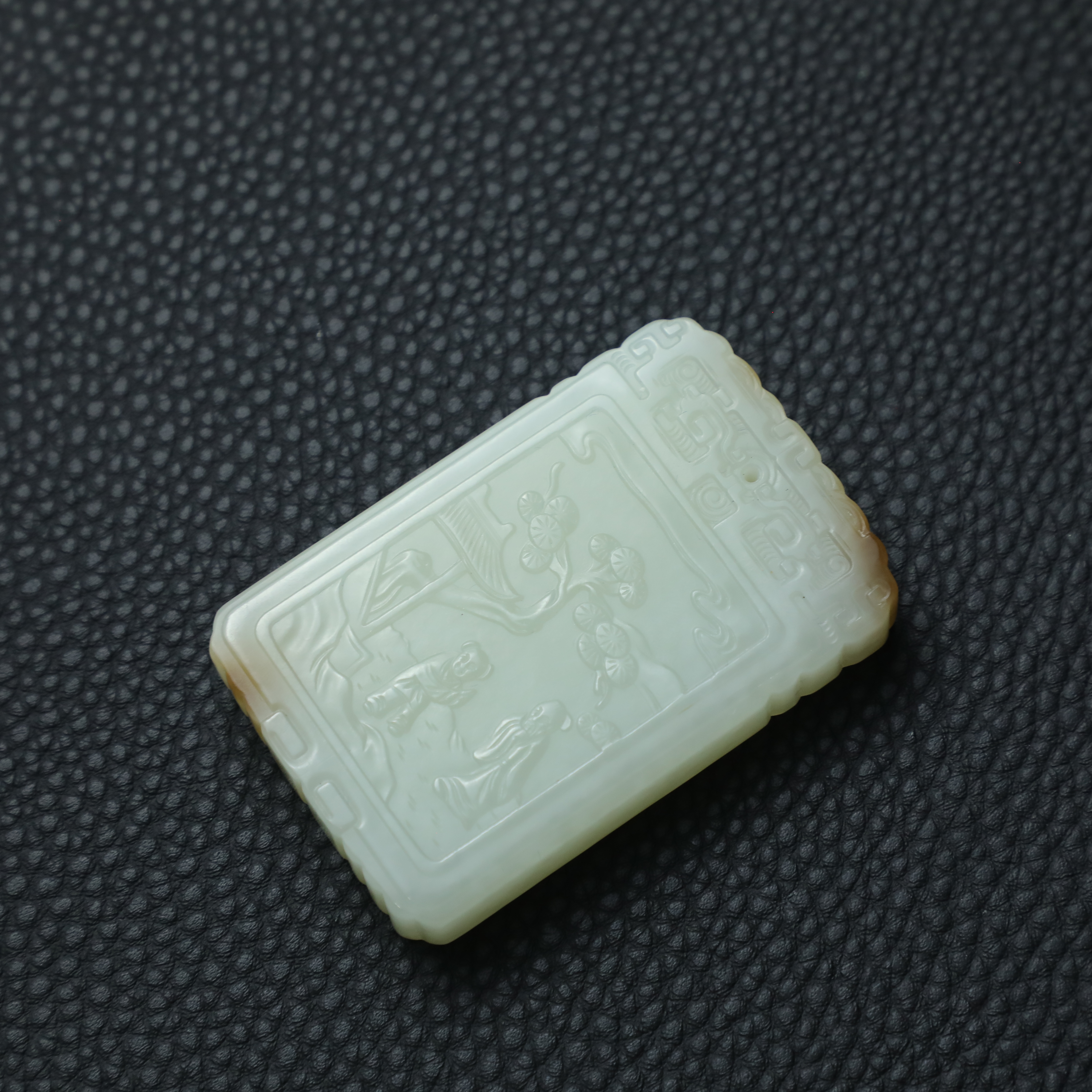 TCWWA06893清晚和田白玉人物子冈牌