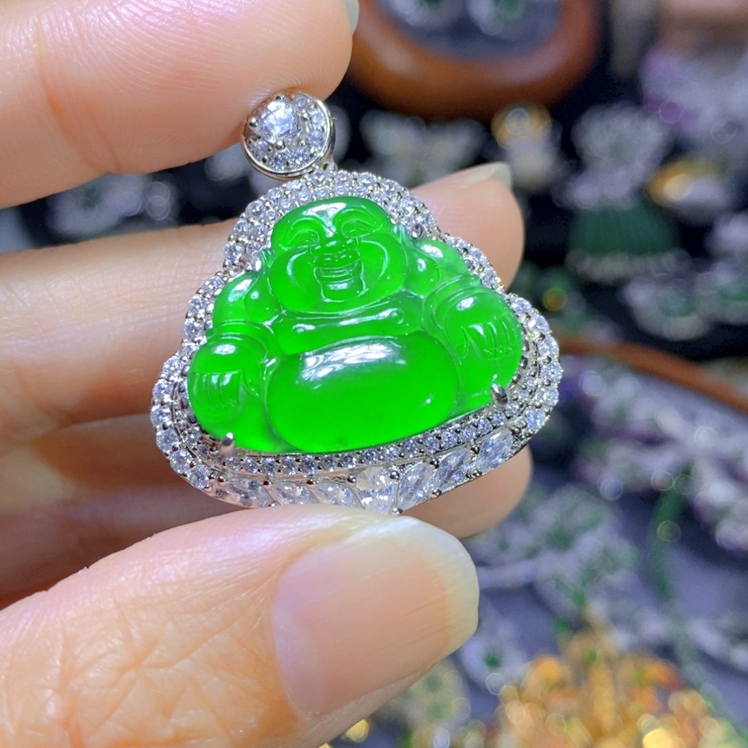 翡翠颈饰银S925镶嵌天然翡翠