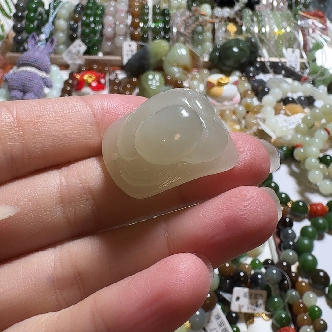 和田玉未镶嵌珠宝奇石