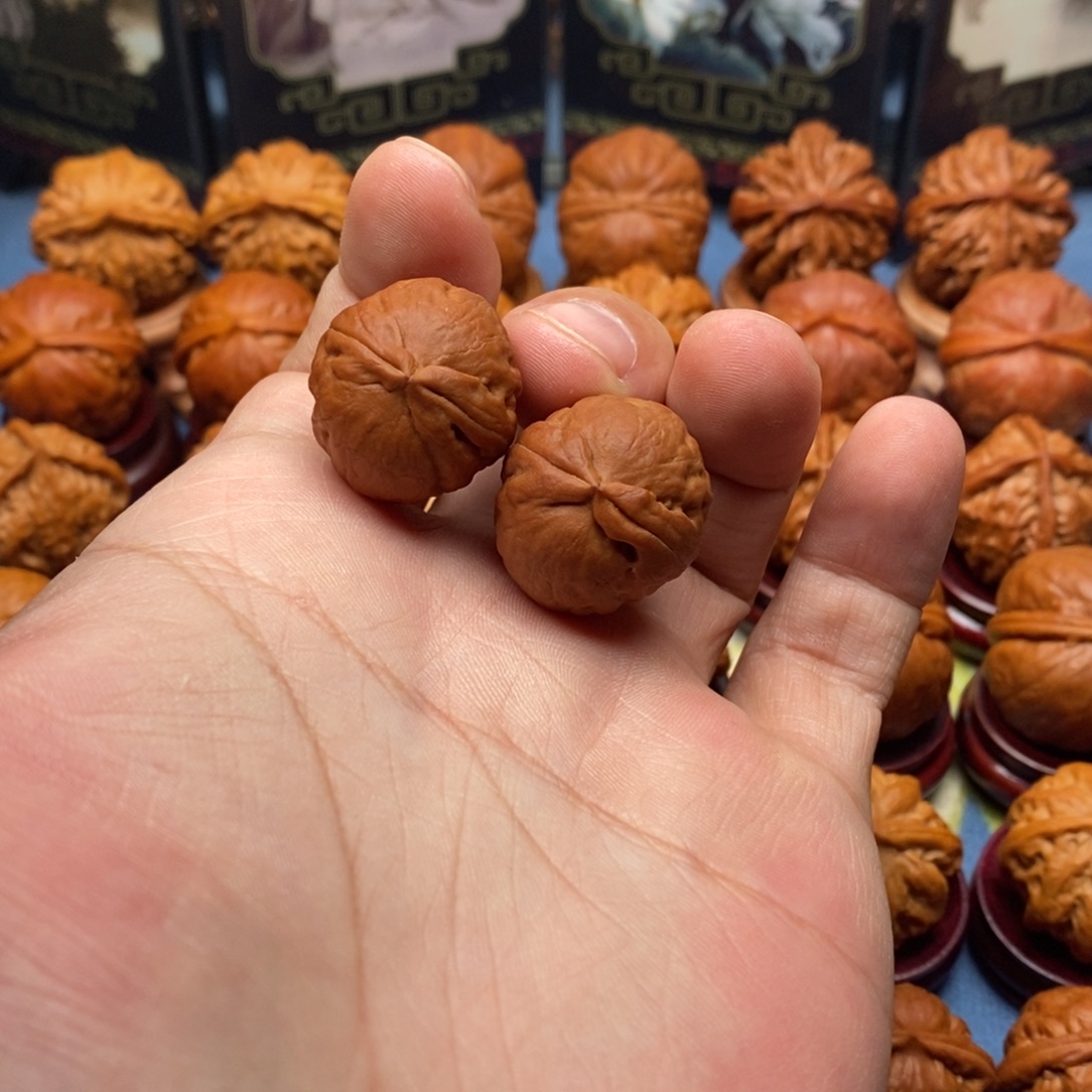 把件文玩核桃赤霞珠