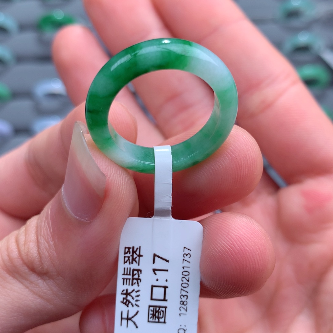 翡翠戒指未镶嵌天然