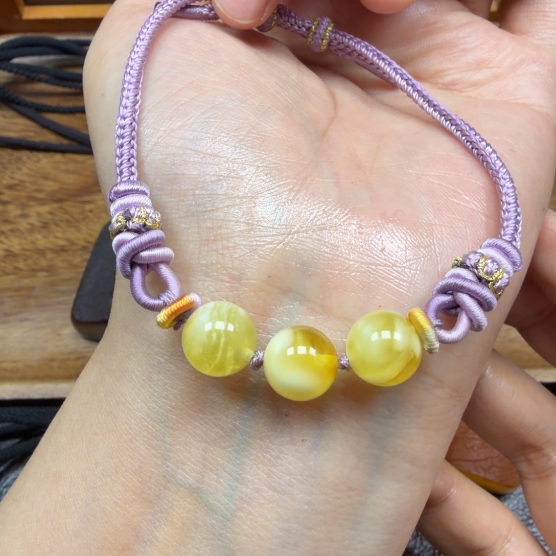 琥珀未镶嵌吊坠(赠链)