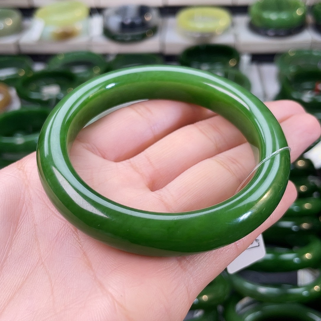 和田玉（碧玉）手镯未镶嵌