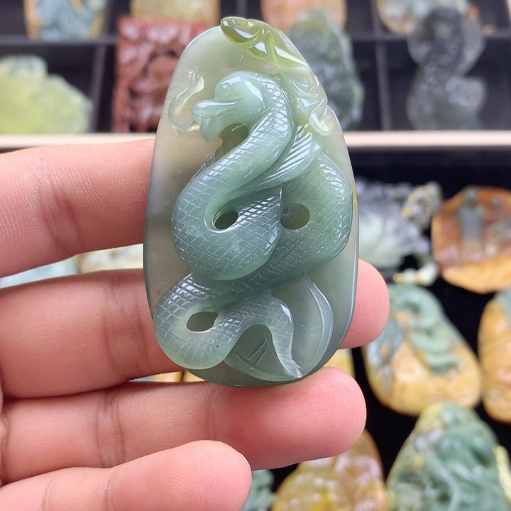 岫玉挂坠未镶嵌挂坠