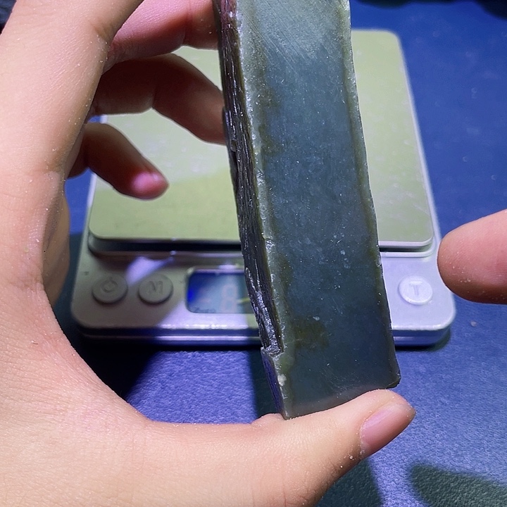 未镶嵌和田玉（糖玉）珠宝半成品