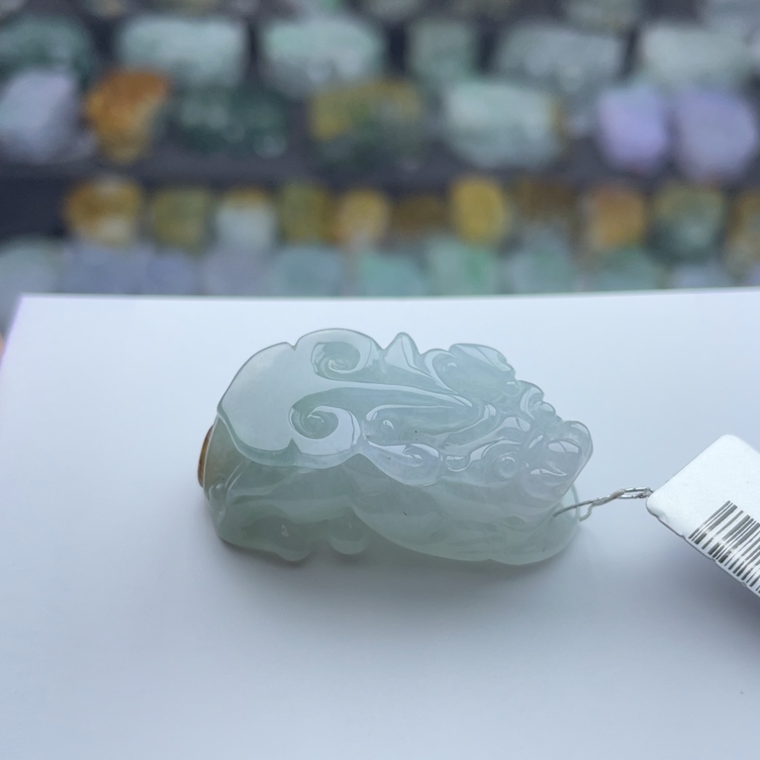 翡翠颈饰未镶嵌貔貅